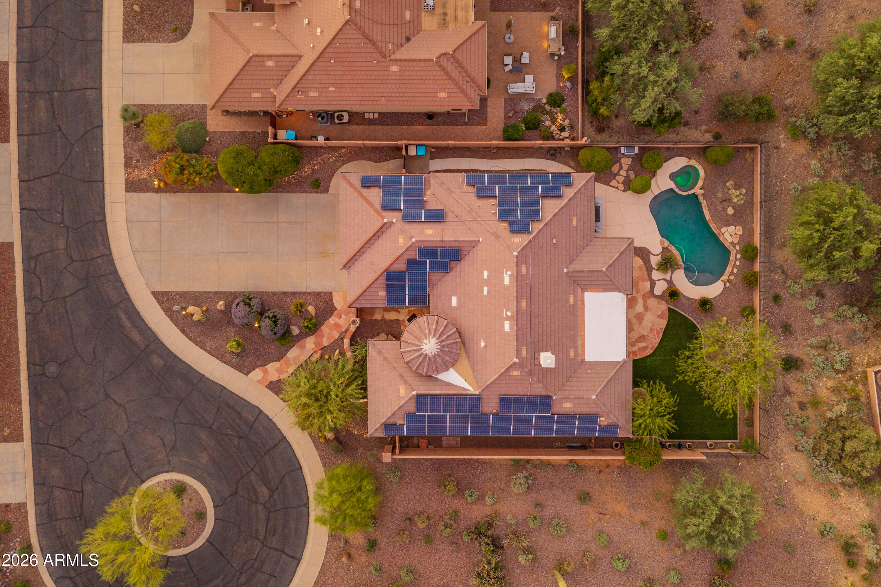 1908 W TURTLE HILL Court