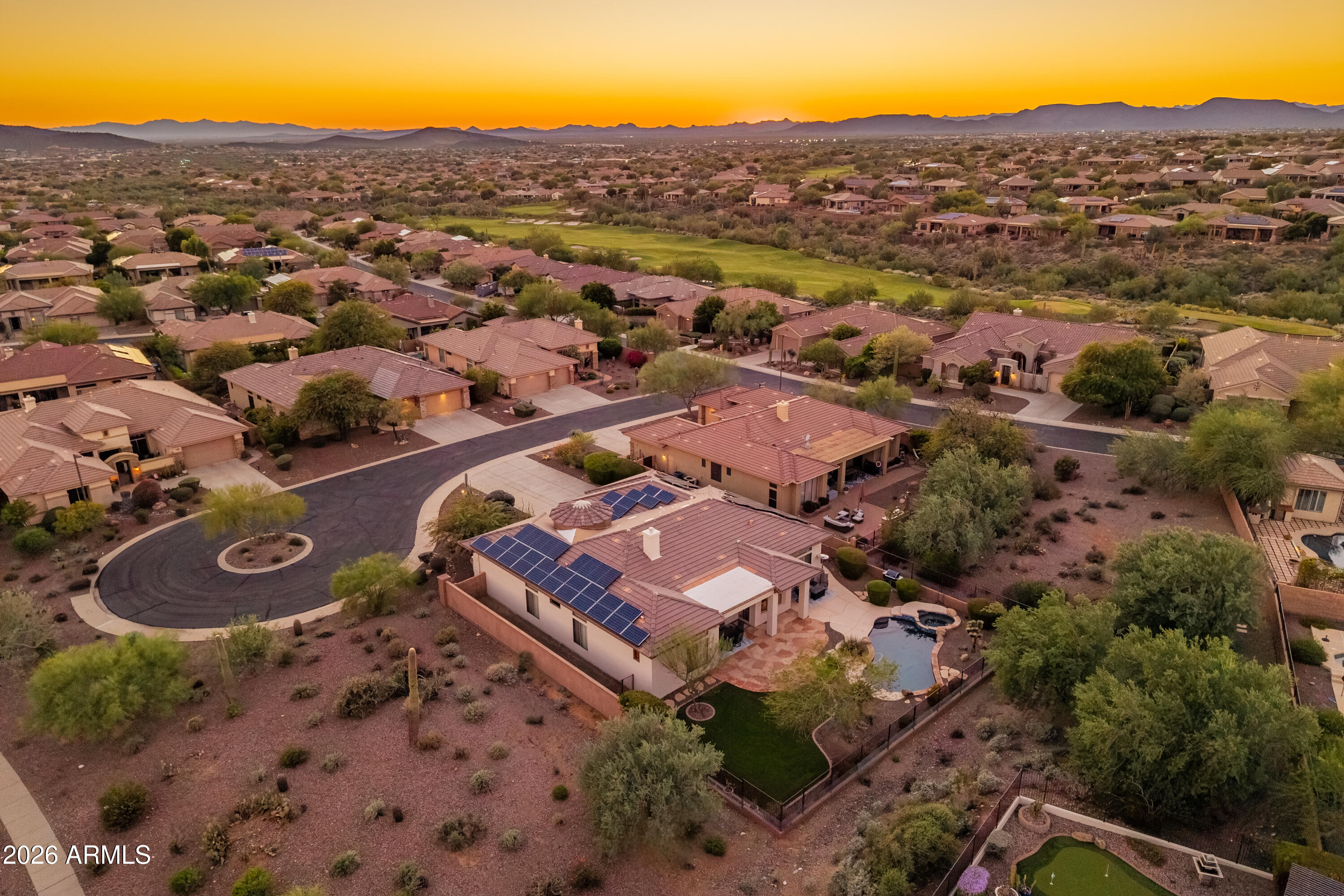 1908 W TURTLE HILL Court