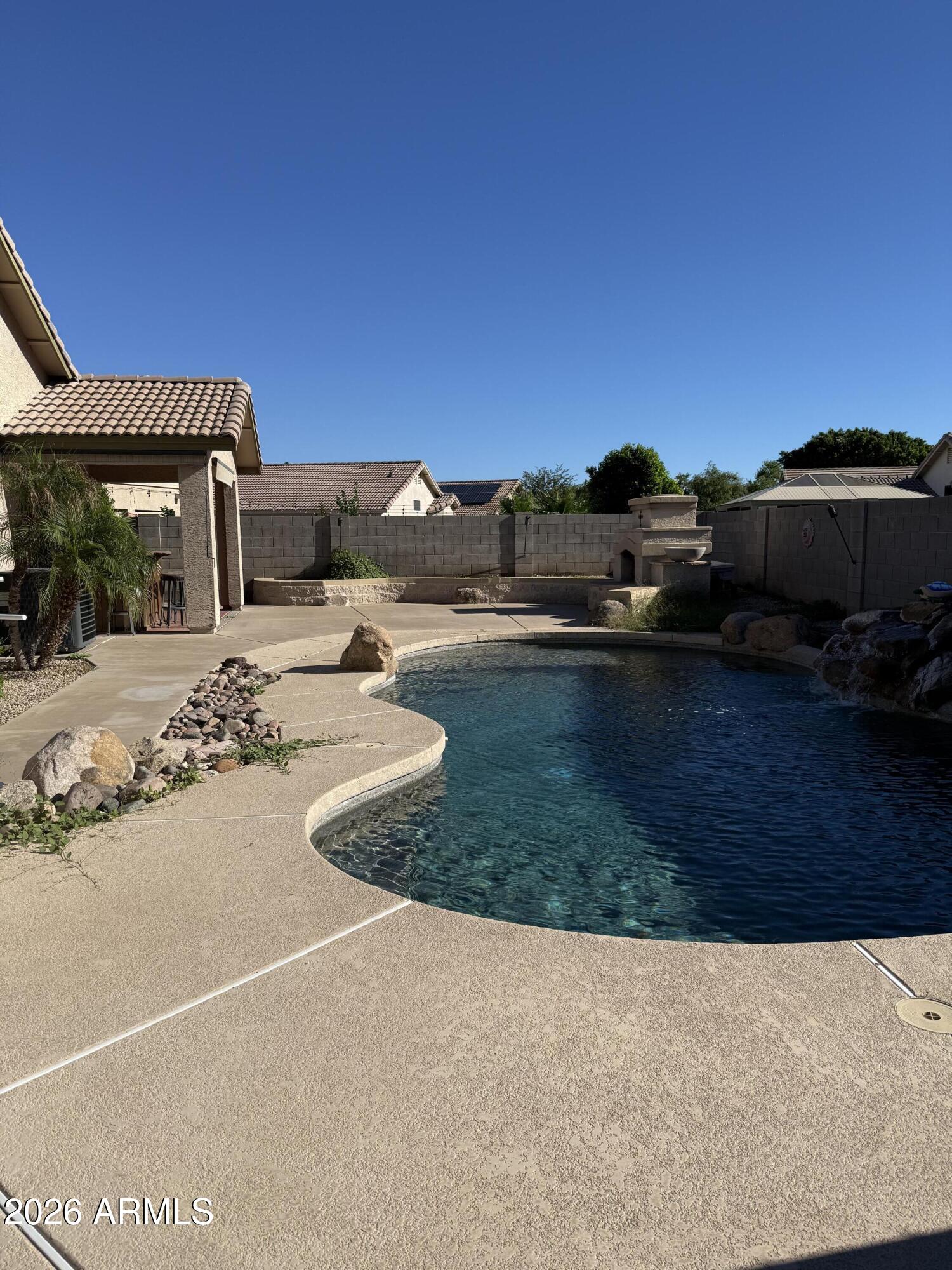 8033 W SALTER Drive