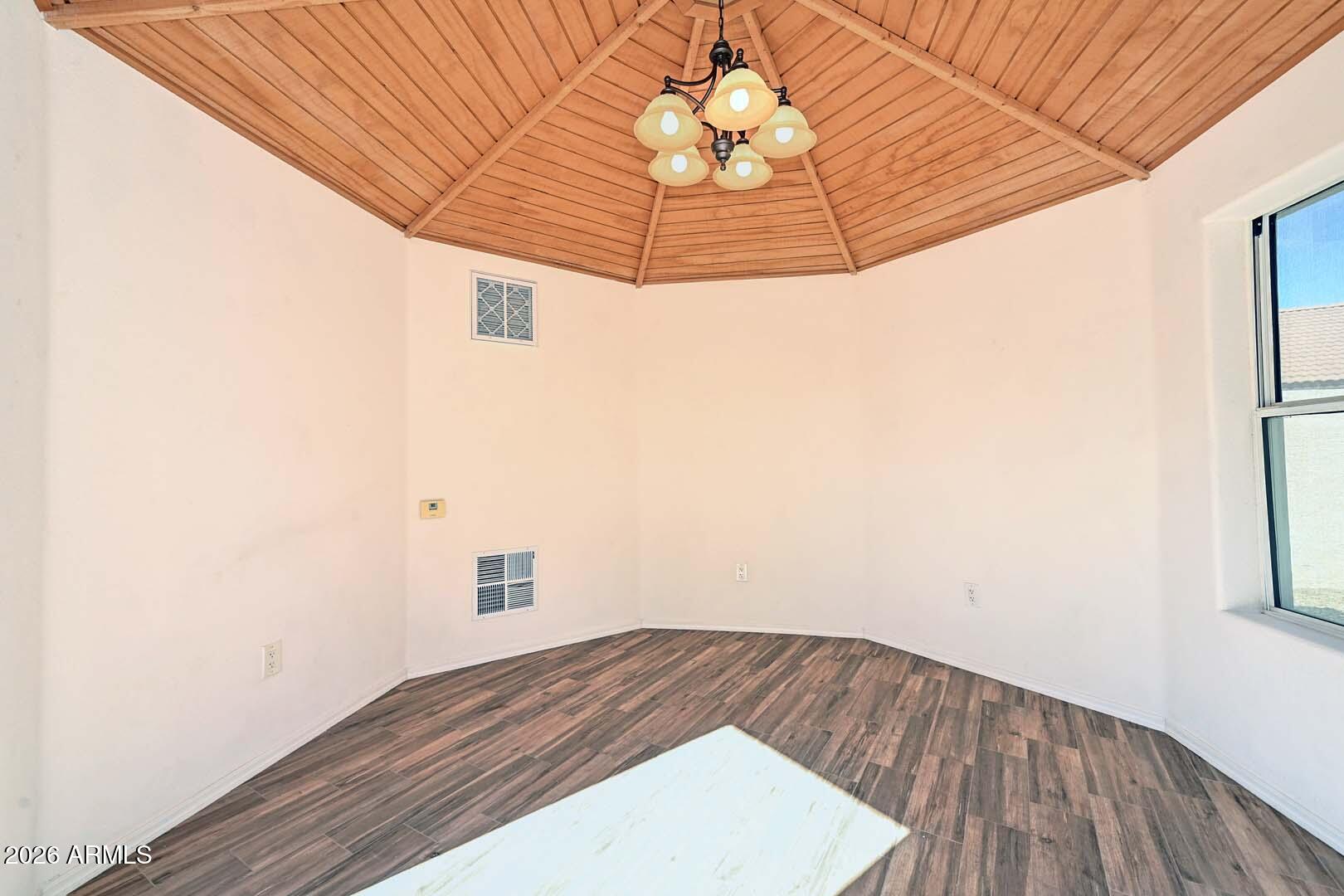 7720 W Foothill Drive