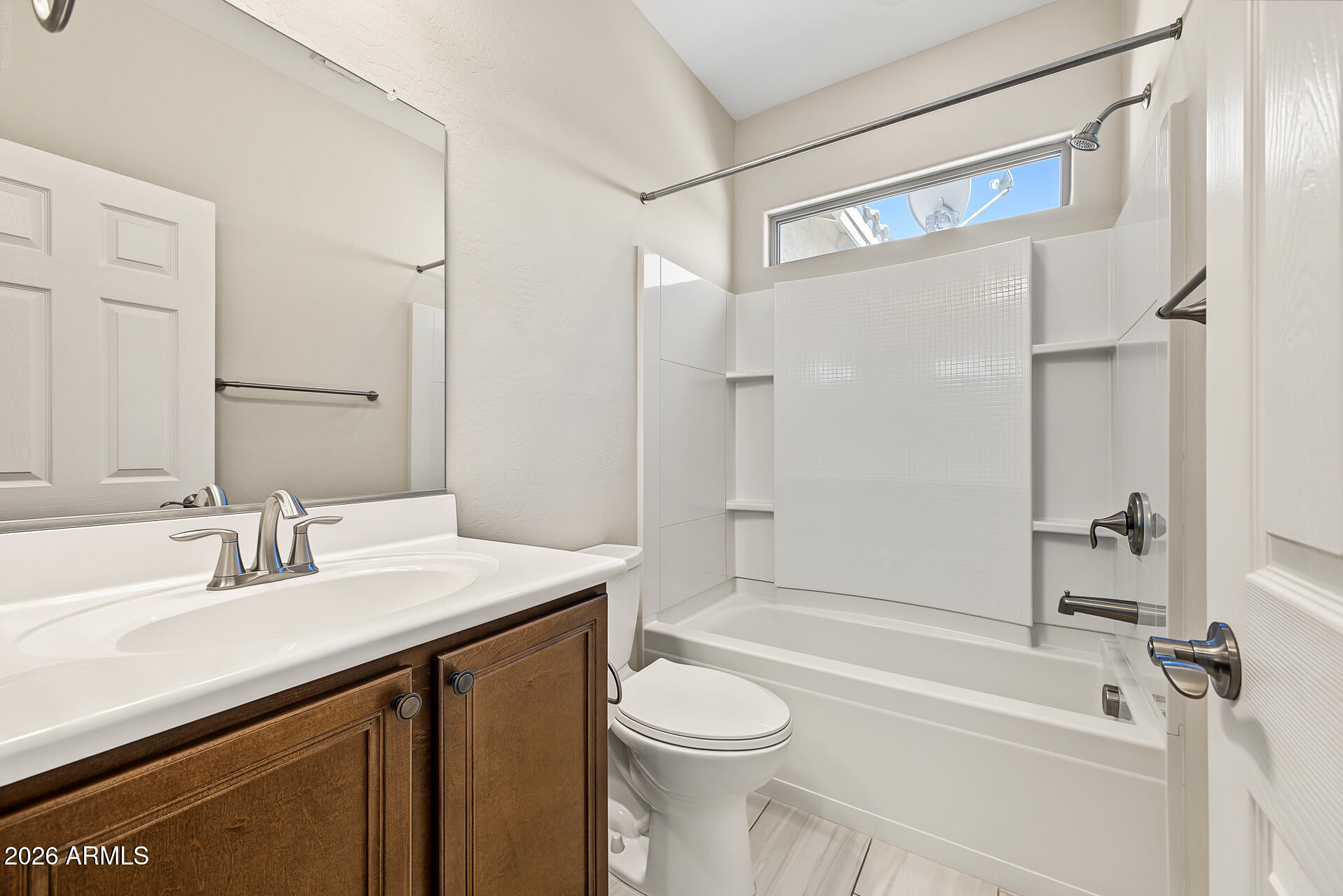 17493 W GAMBIT Trail