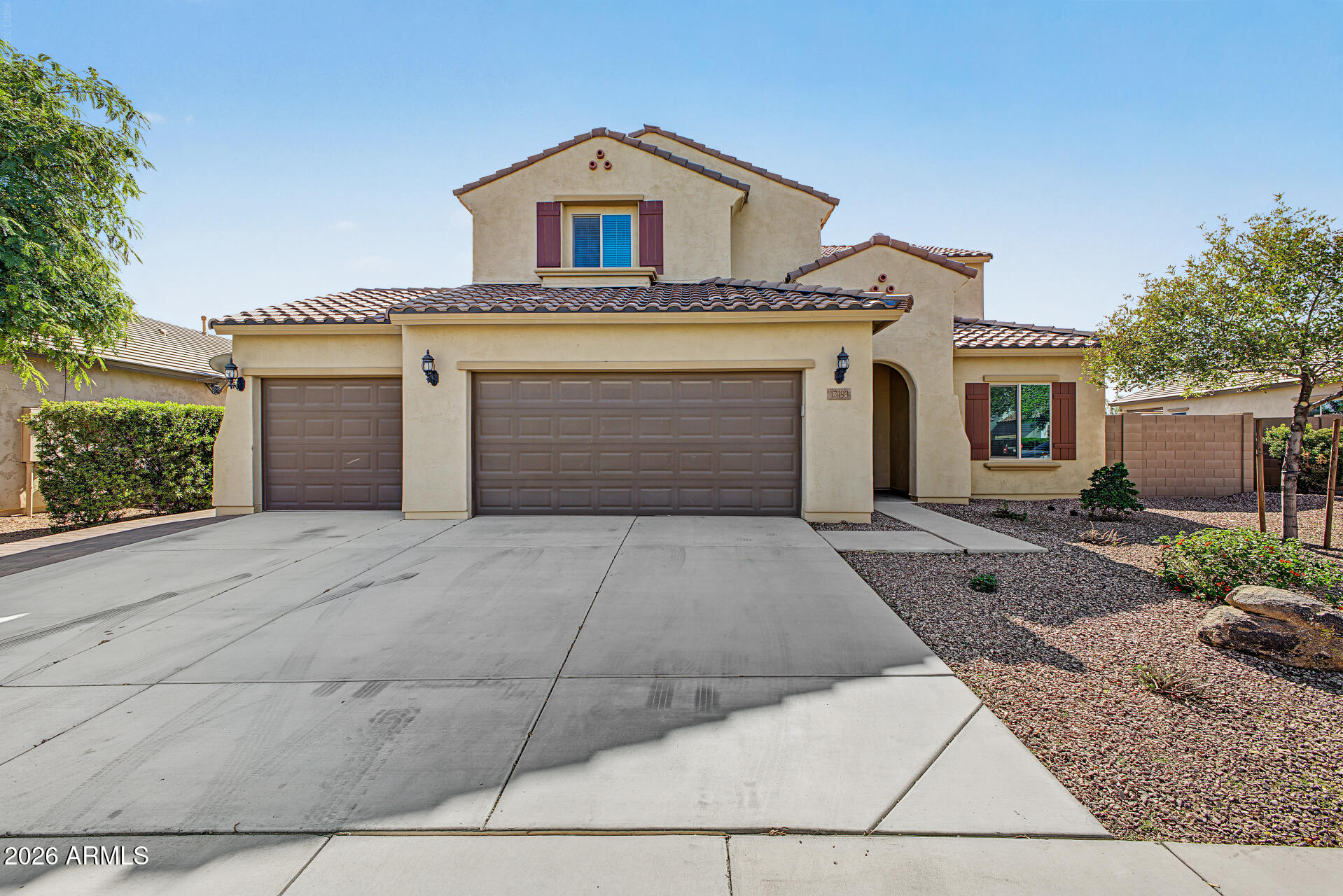 17493 W GAMBIT Trail