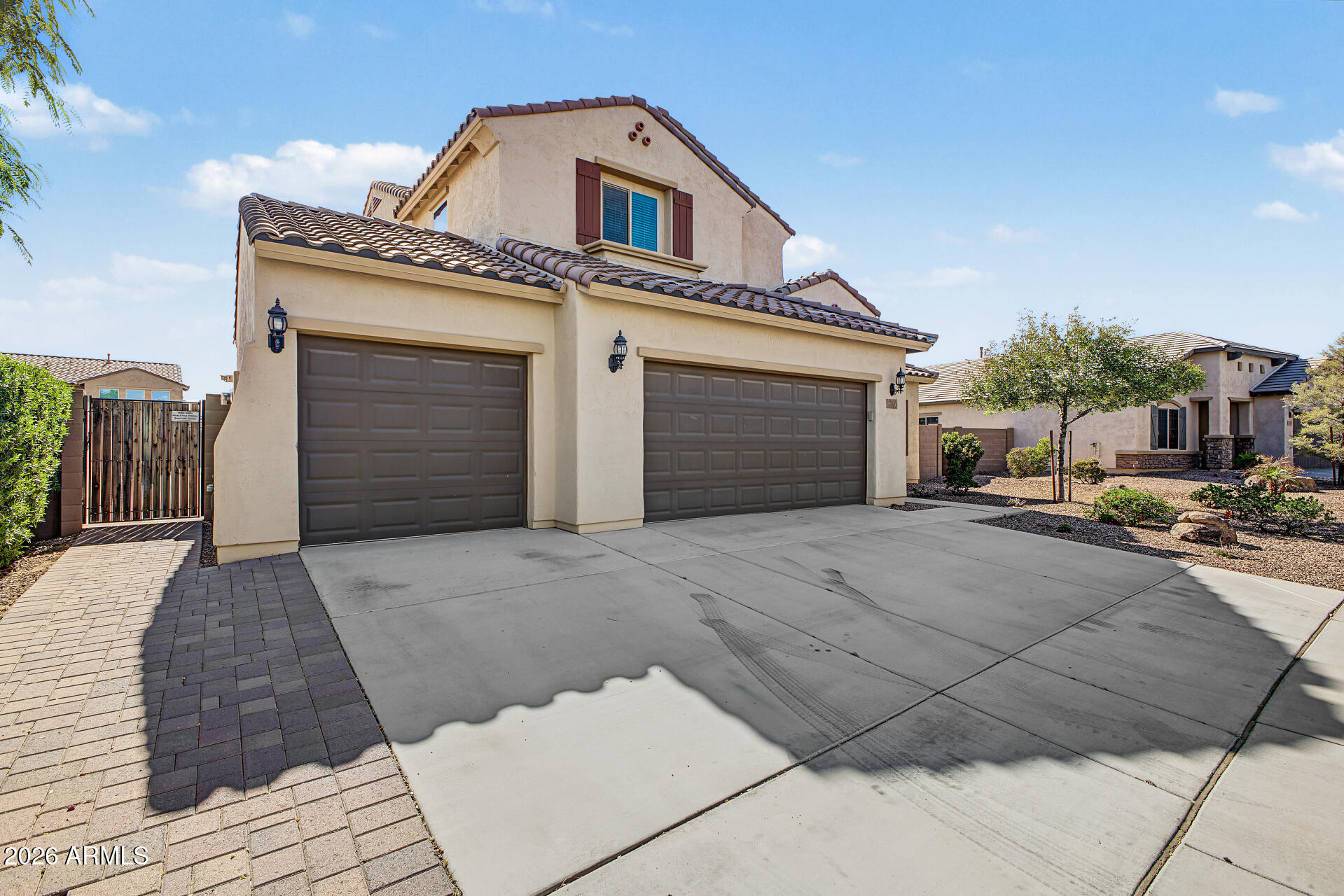 17493 W GAMBIT Trail