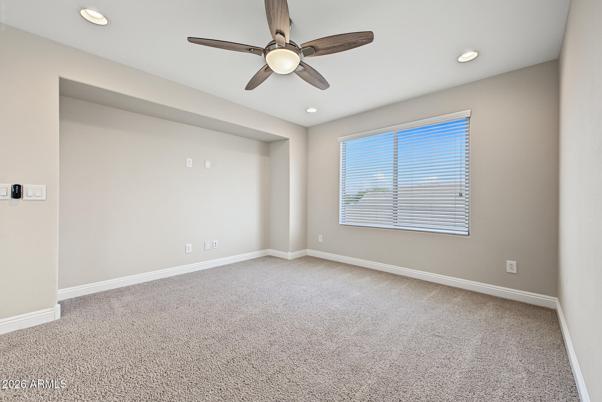 17493 W GAMBIT Trail