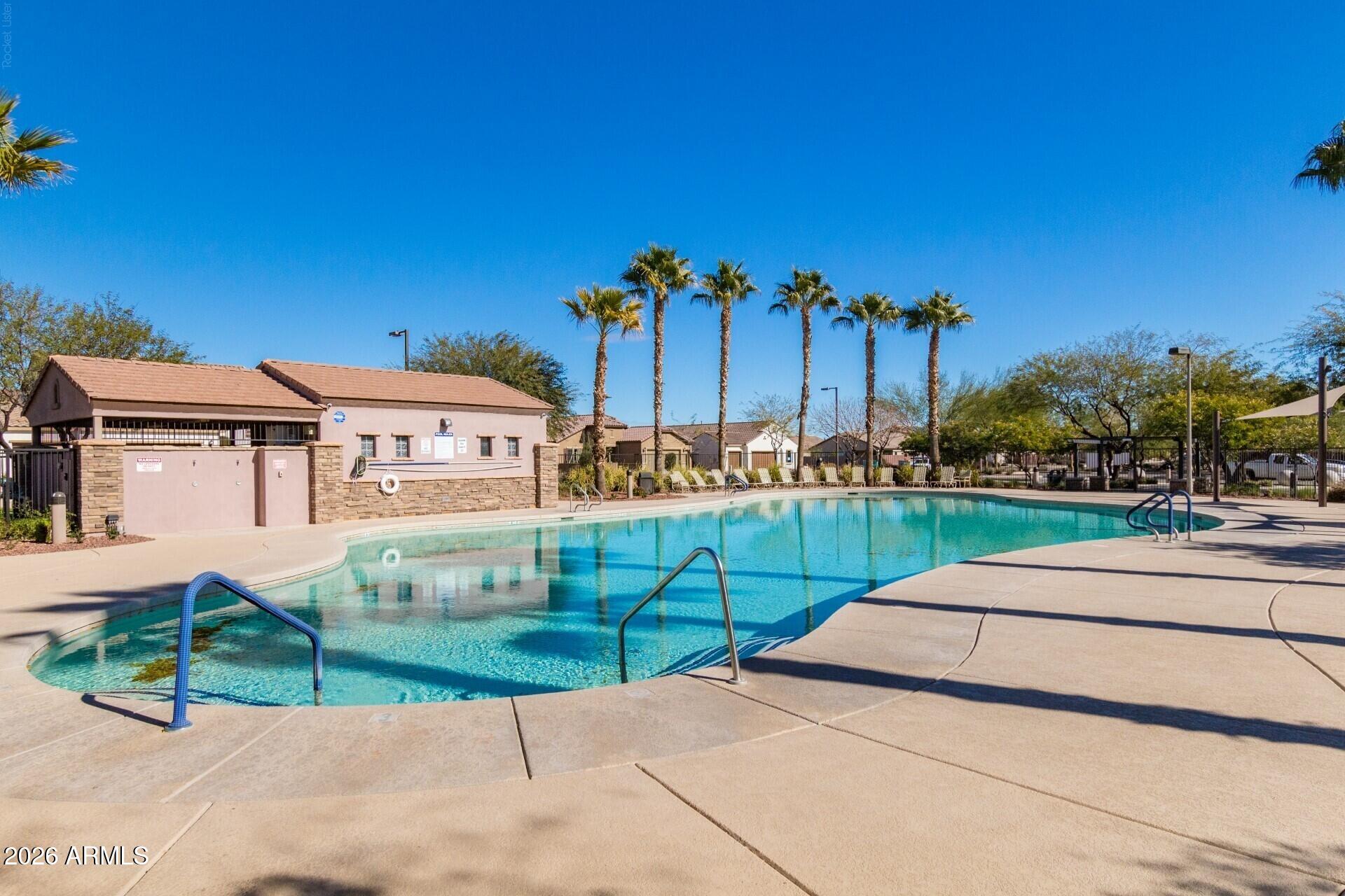 17493 W GAMBIT Trail