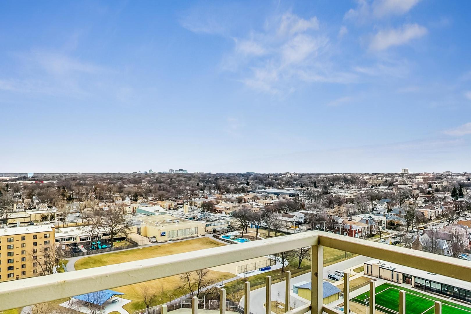 7061 N KEDZIE Avenue Unit: 1608
