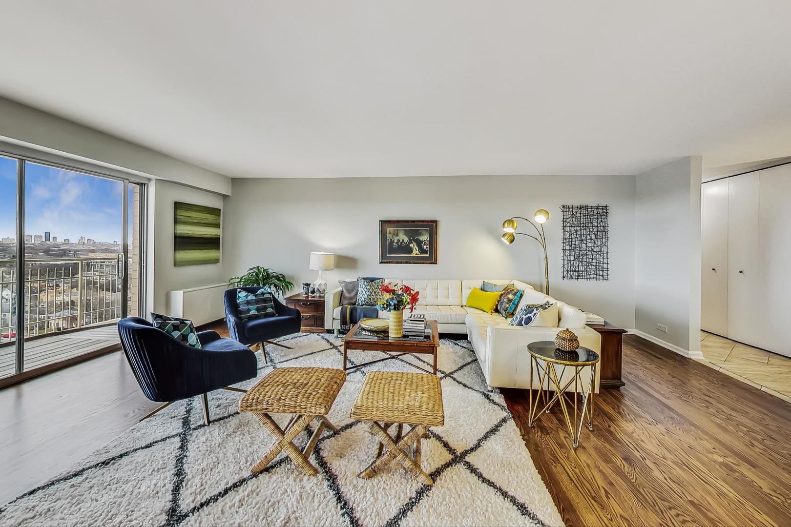 7061 N KEDZIE Avenue Unit: 1608