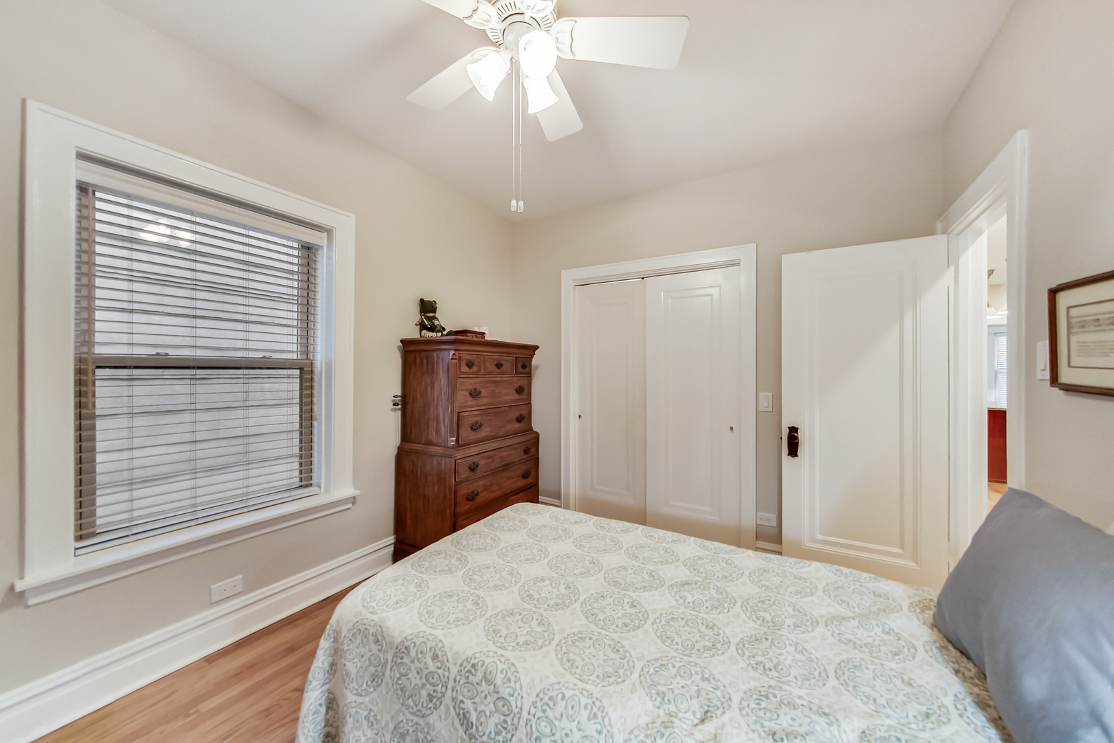 2525 W Argyle Street Unit: 1