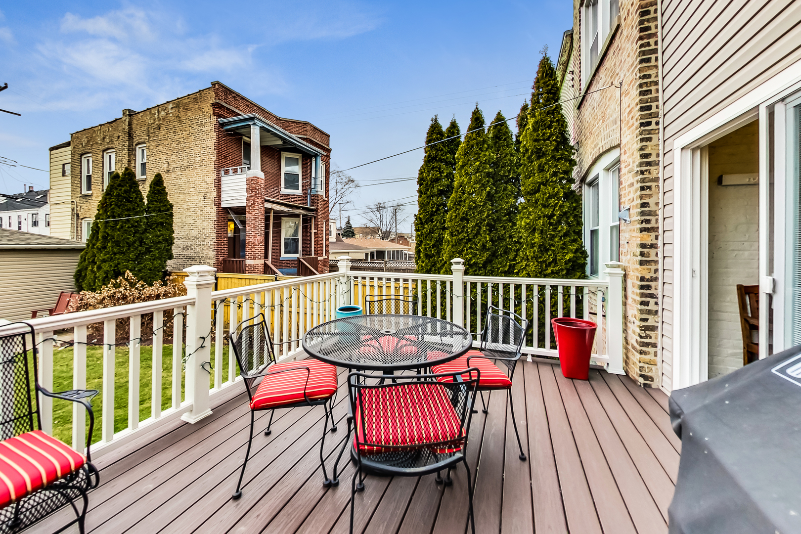 2525 W Argyle Street Unit: 1