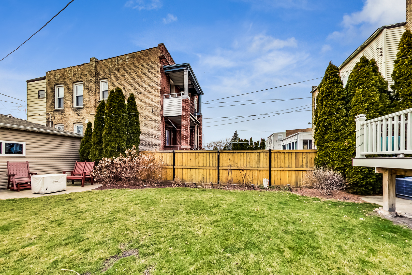 2525 W Argyle Street Unit: 1