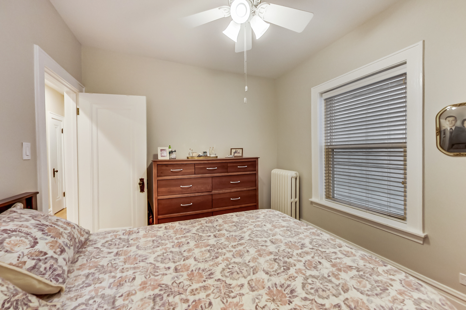 2525 W Argyle Street Unit: 1