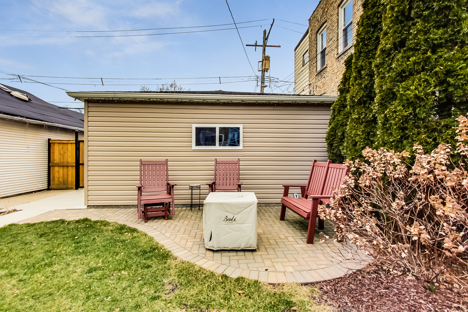 2525 W Argyle Street Unit: 1