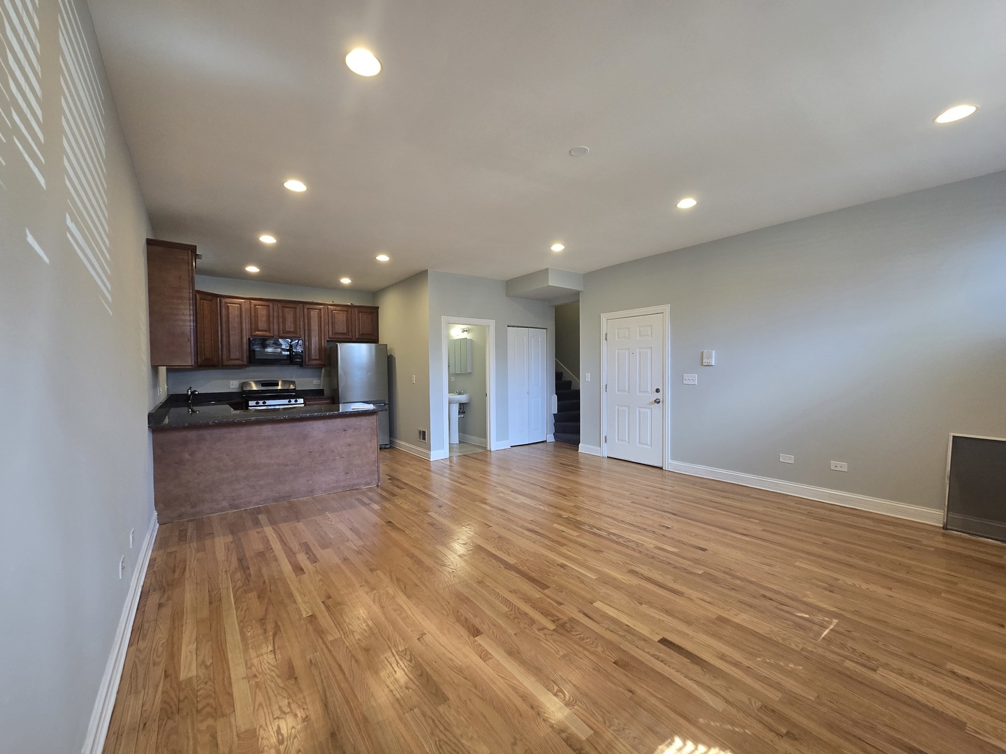 3831 N Kedzie Avenue Unit: GN