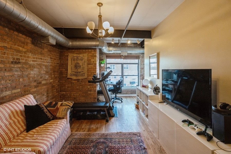 2221 N Lister Street Unit: 3D