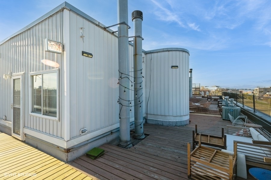 2221 N Lister Street Unit: 3D