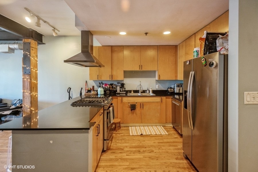 2221 N Lister Street Unit: 3D