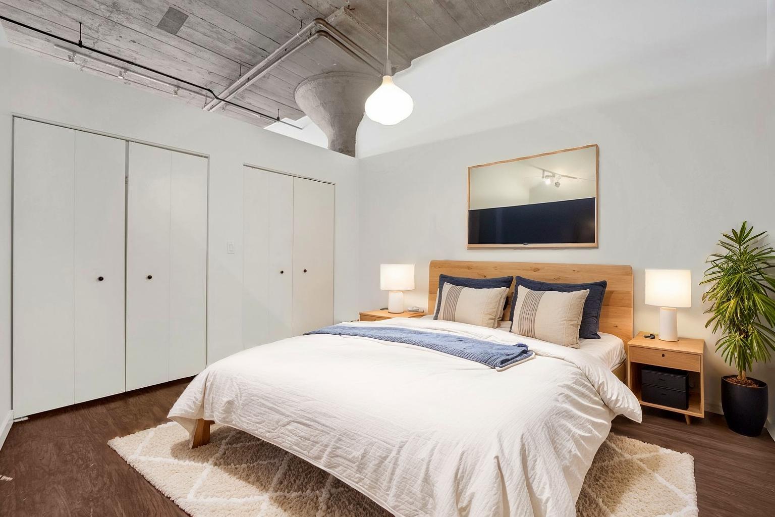 1001 W 15TH Street Unit: 335
