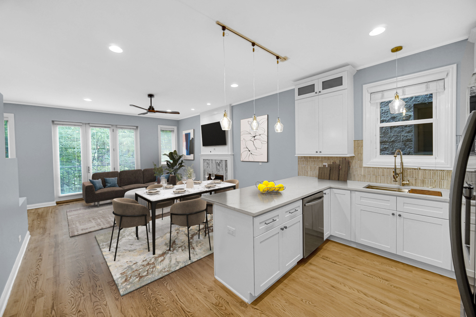 3732 N Kenmore Avenue Unit: 2