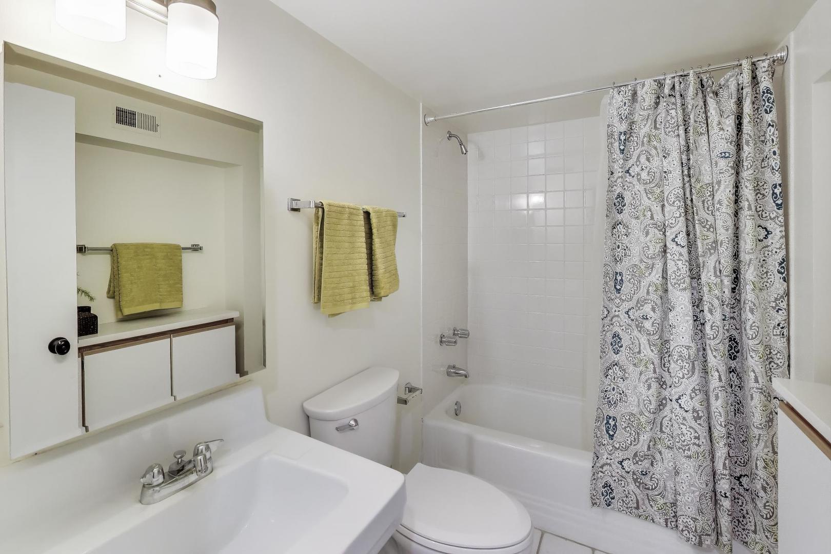 5408 S Kimbark Avenue