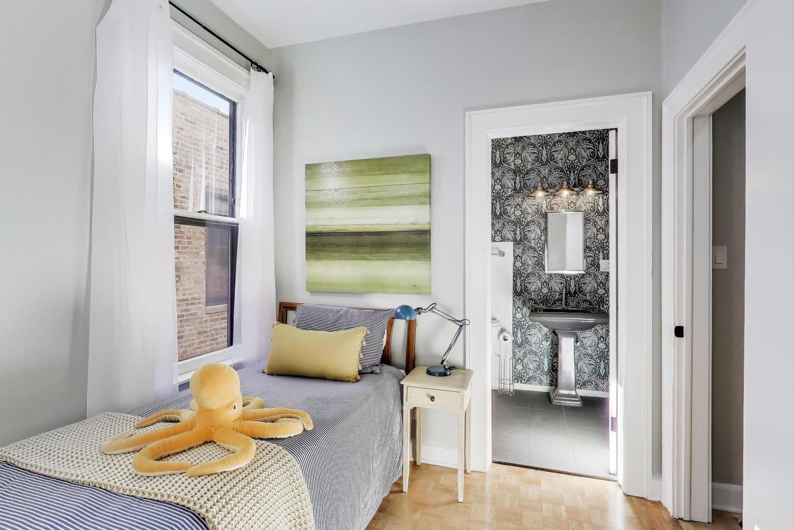 5408 S Kimbark Avenue