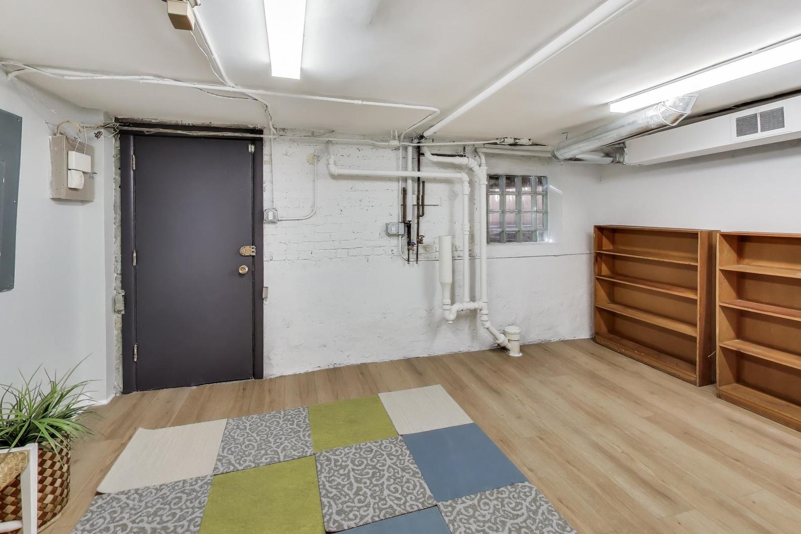 5408 S Kimbark Avenue