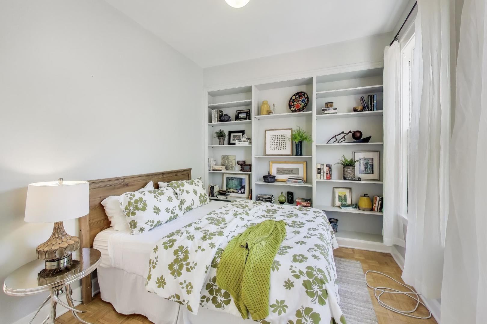 5408 S Kimbark Avenue