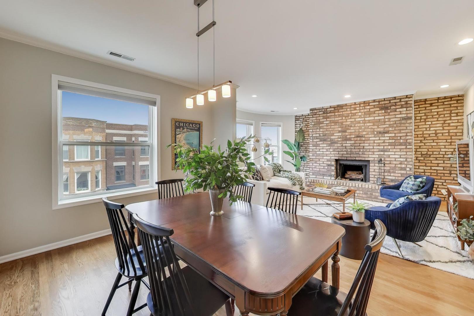 921 W Addison Street Unit: 3B