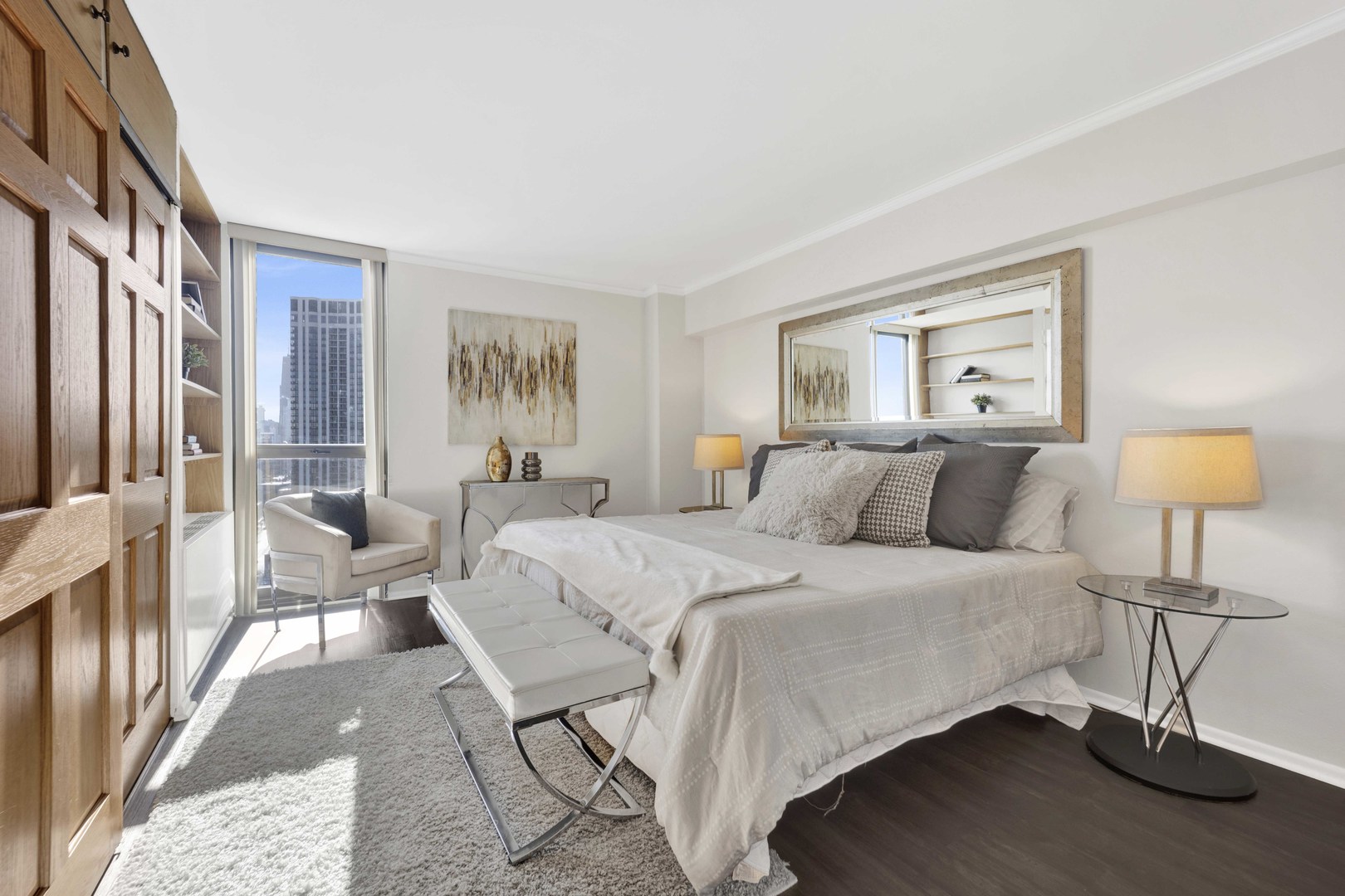 1850 N Clark Street Unit: 2709