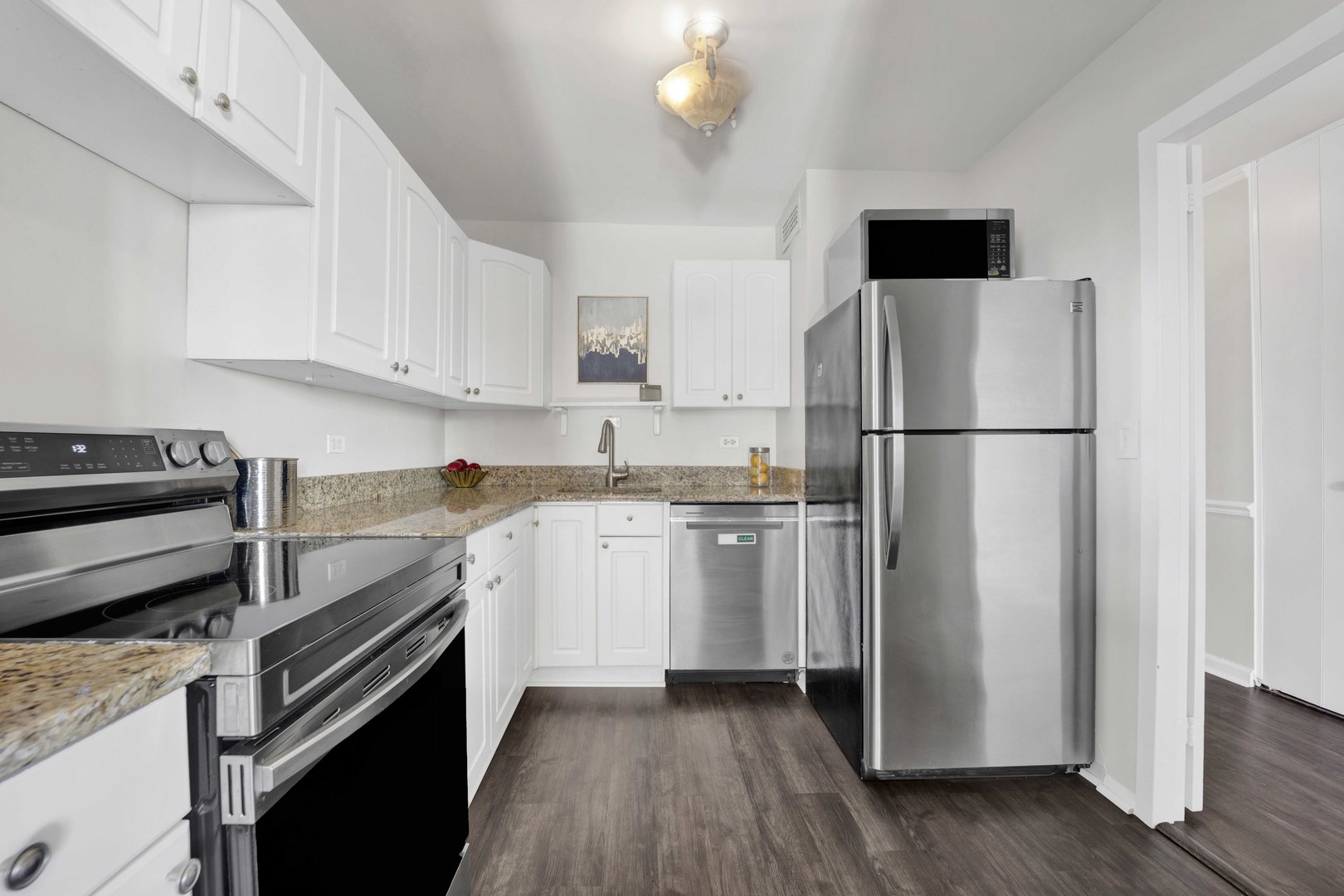 1850 N Clark Street Unit: 2709