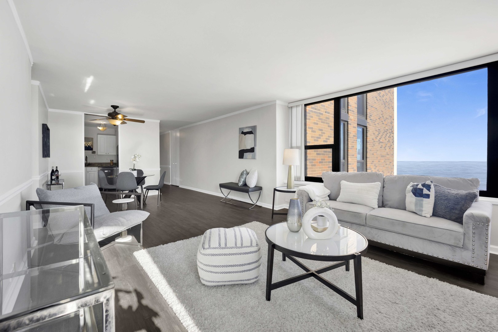 1850 N Clark Street Unit: 2709