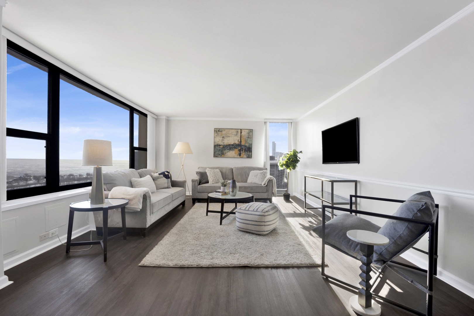 1850 N Clark Street Unit: 2709