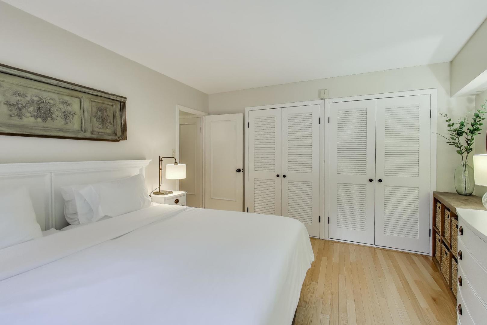 1350 N astor Street Unit: 2A