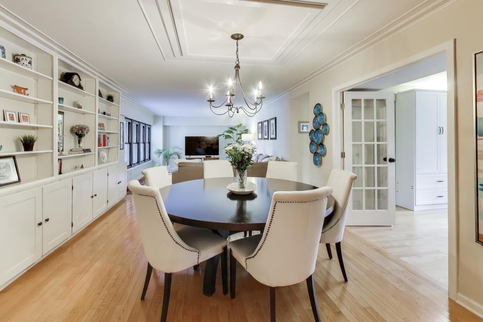 1350 N astor Street Unit: 2A
