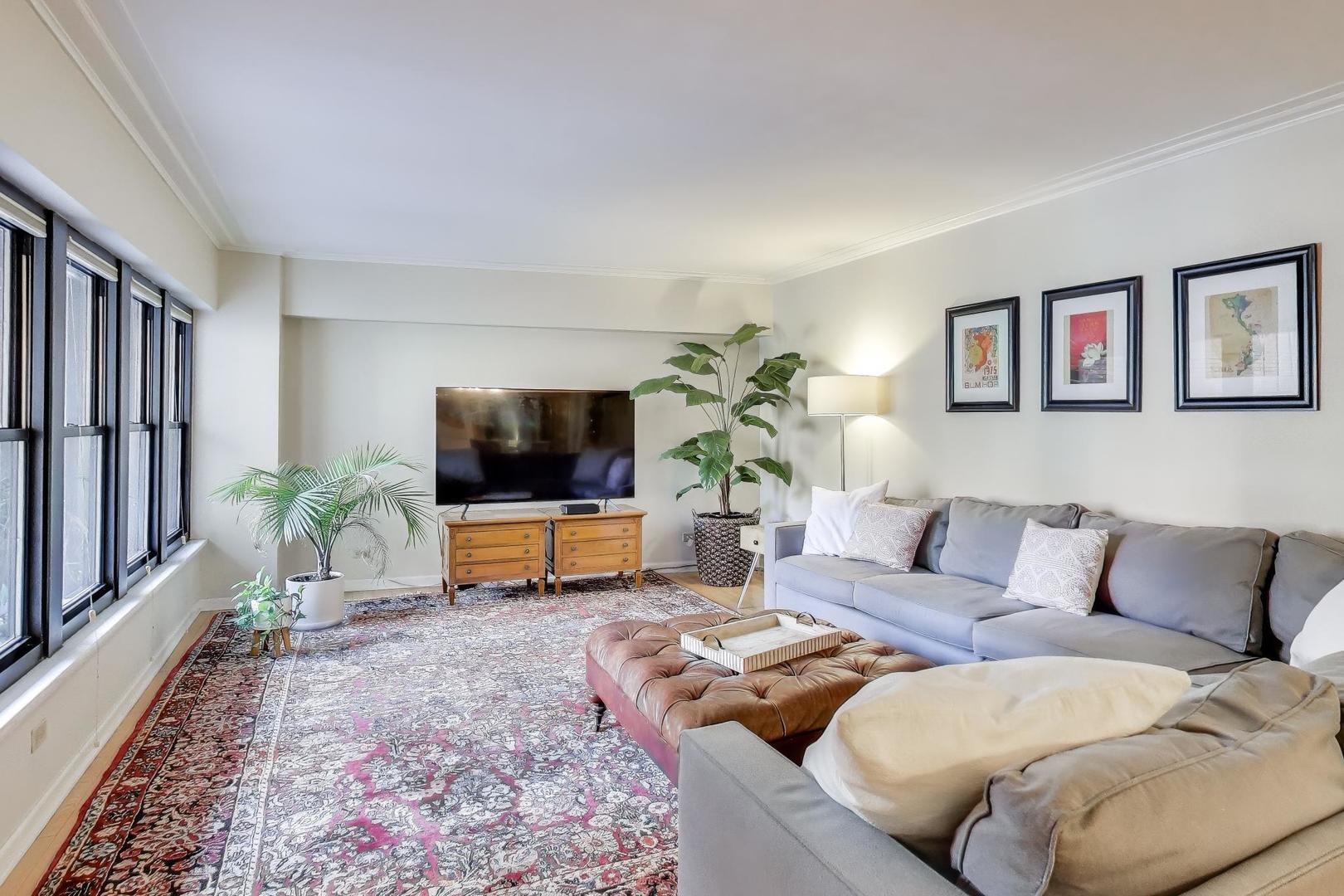 1350 N astor Street Unit: 2A