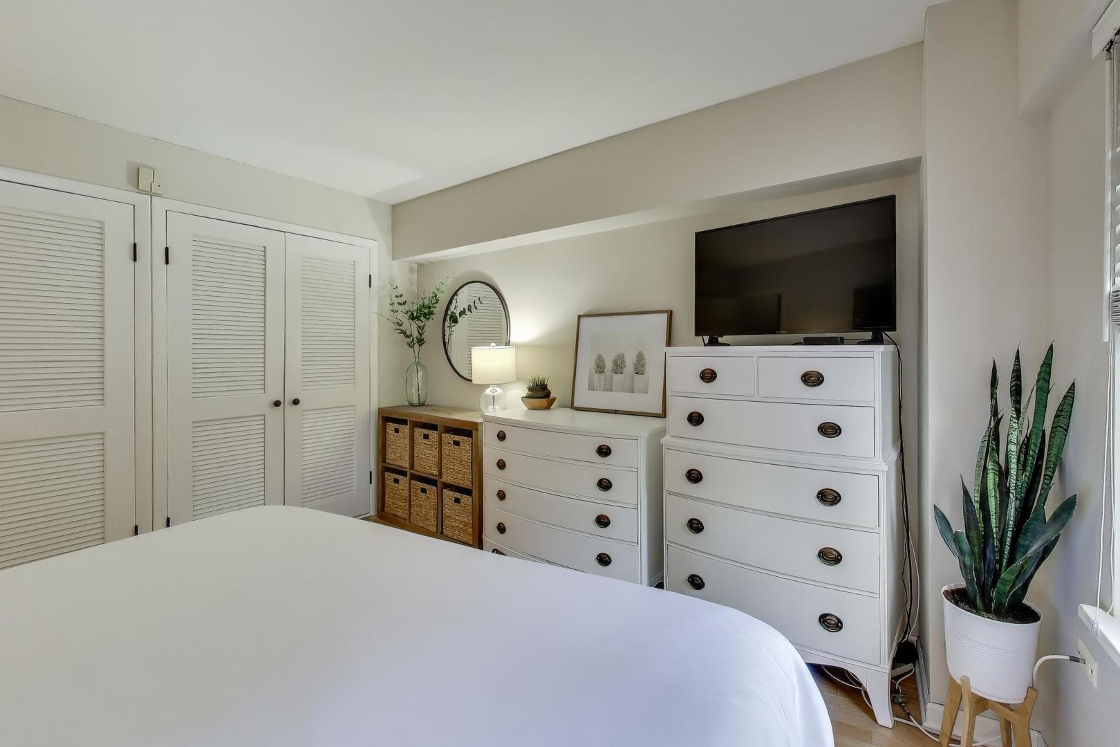 1350 N astor Street Unit: 2A