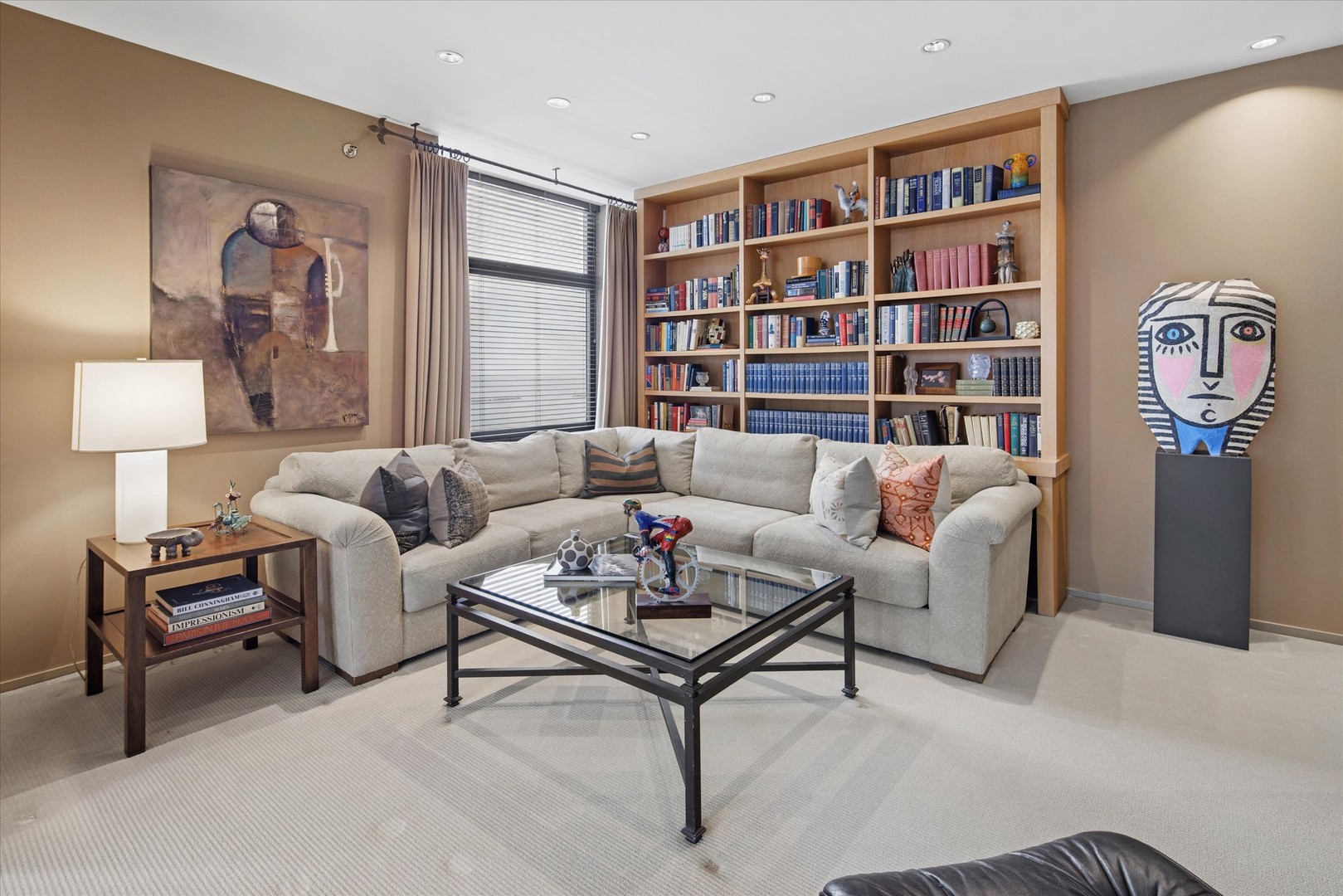 680 N Lake Shore Drive Unit: 1024
