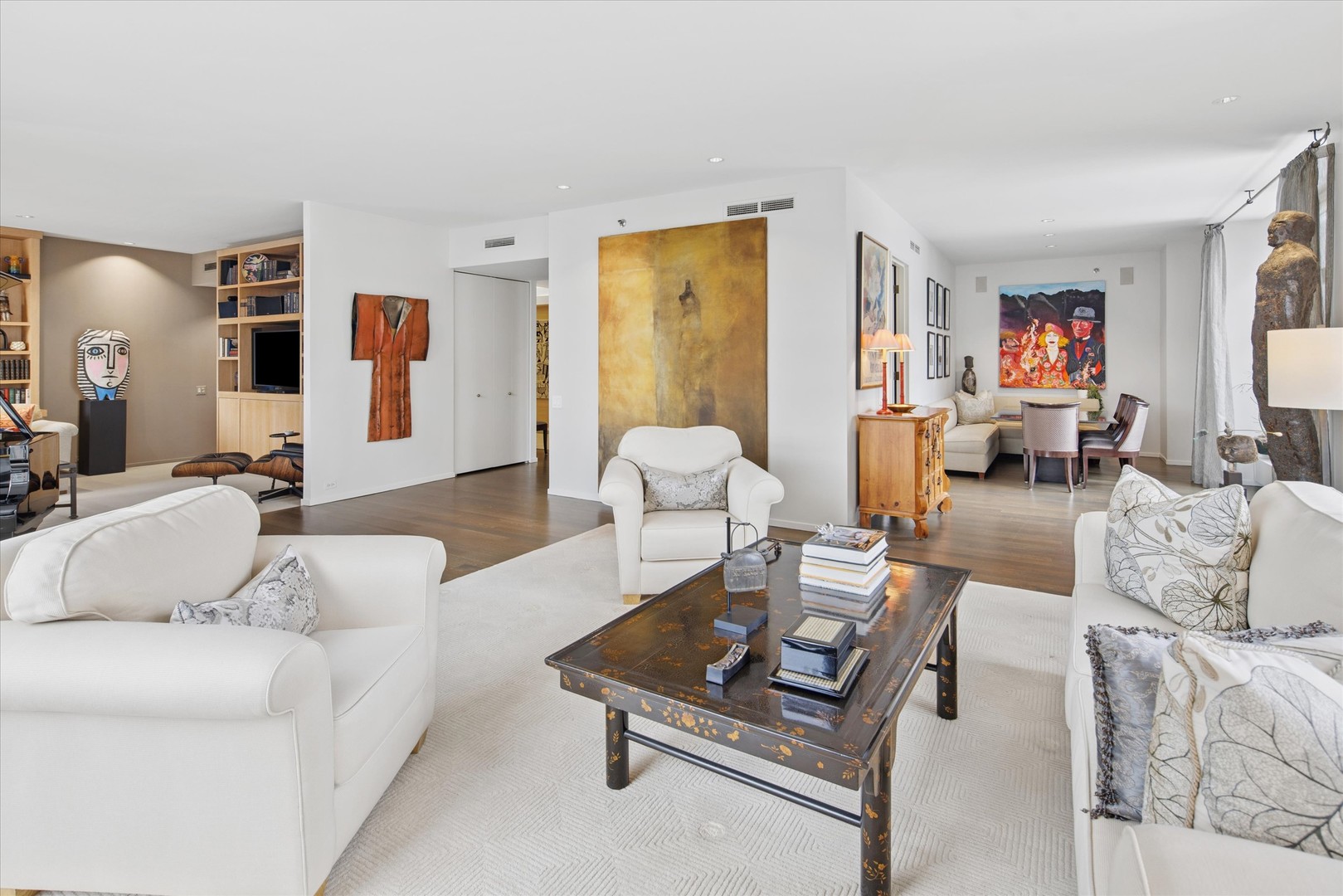 680 N Lake Shore Drive Unit: 1024