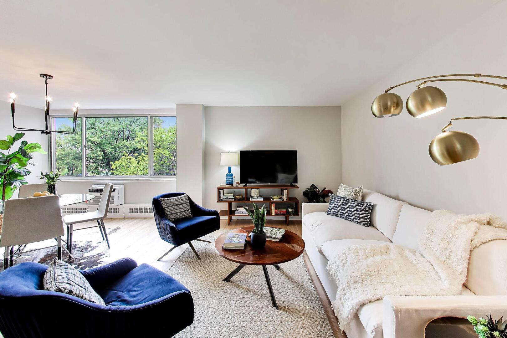 151 N Kenilworth Avenue Unit: 2G