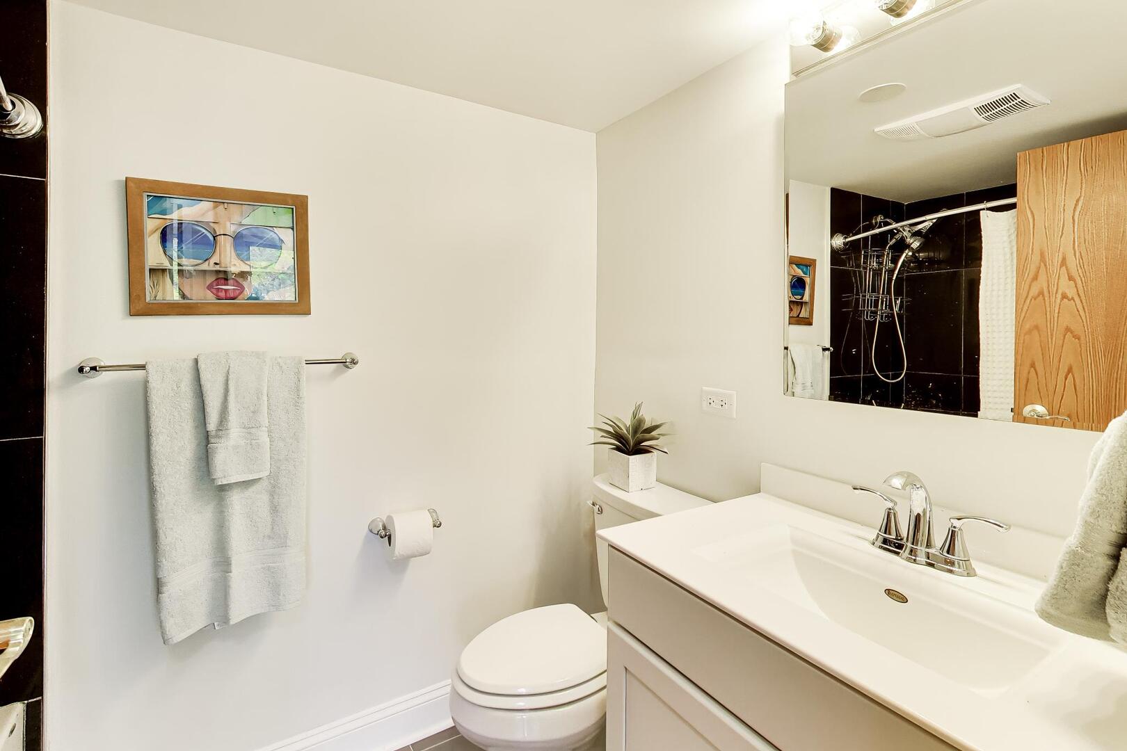 151 N Kenilworth Avenue Unit: 2G