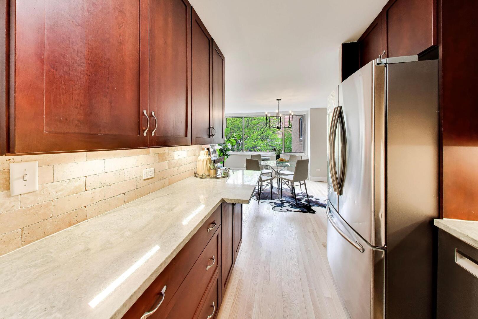 151 N Kenilworth Avenue Unit: 2G