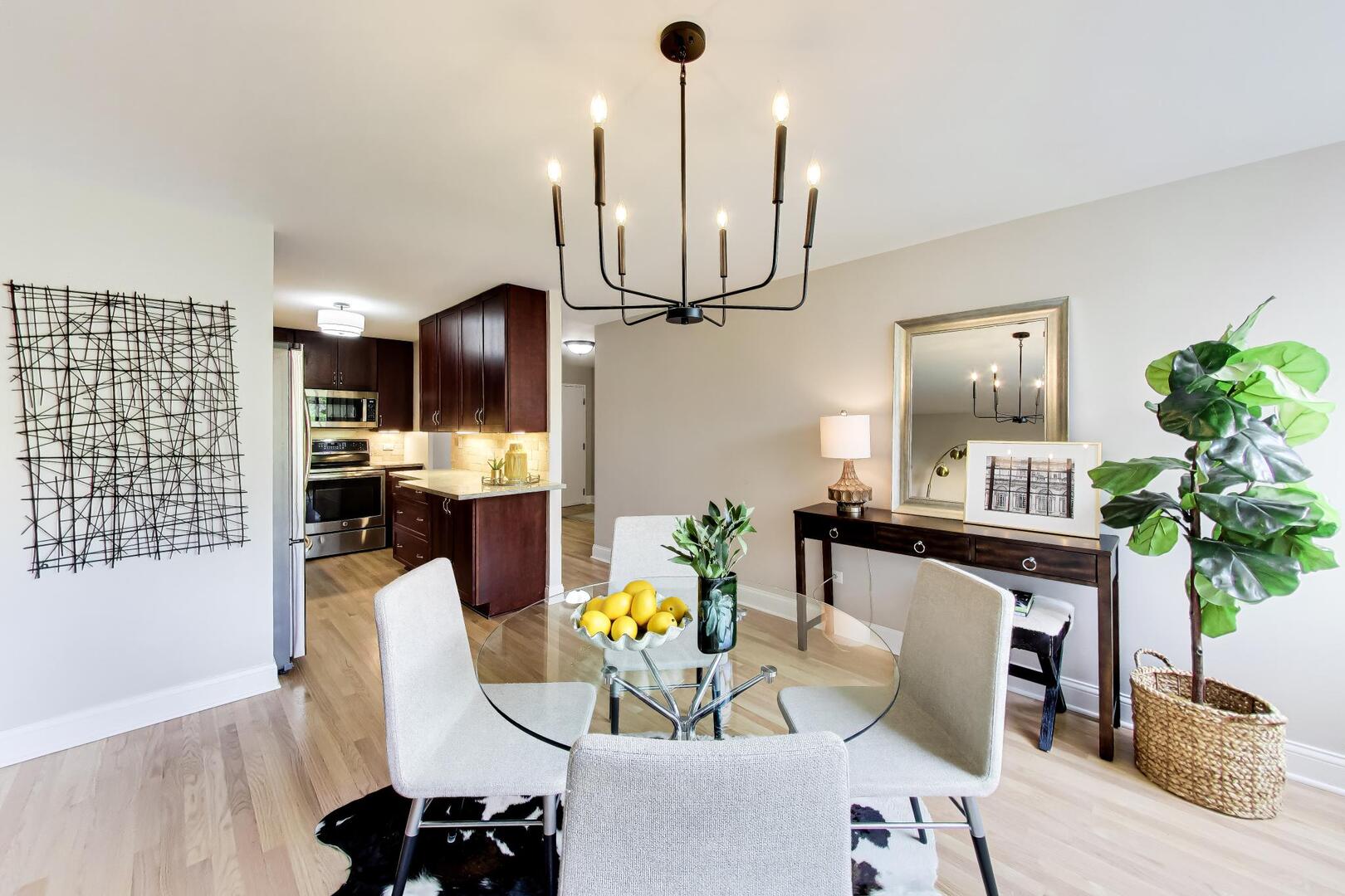 151 N Kenilworth Avenue Unit: 2G