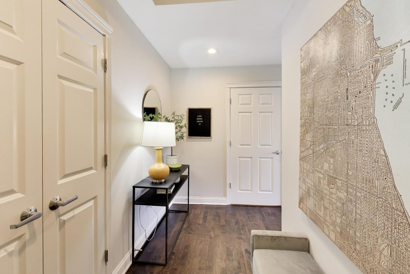 2330 W St Paul Avenue Unit: 401