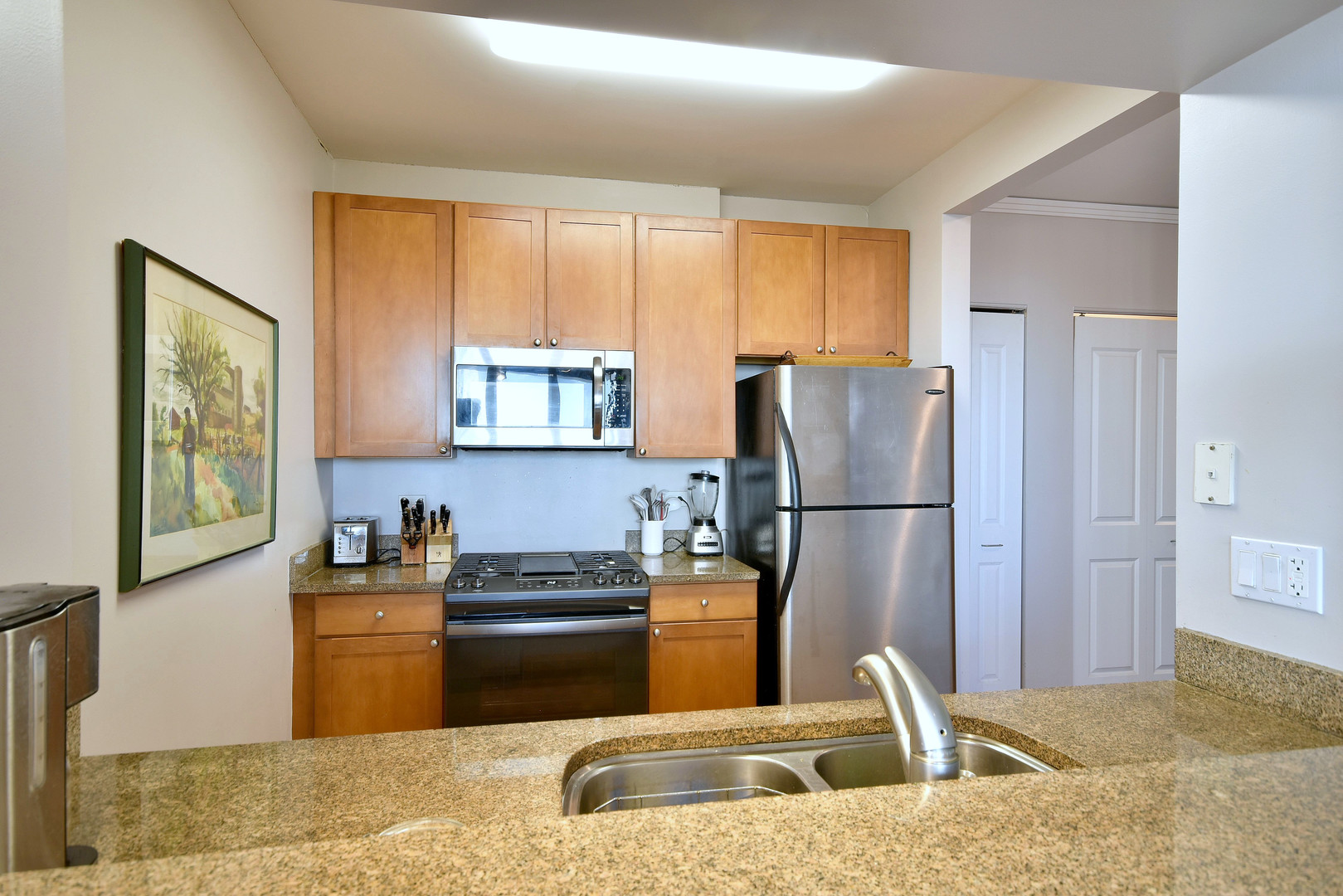 200 N JEFFERSON Street Unit: 2106