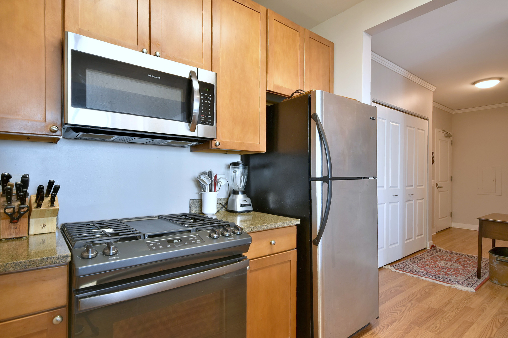 200 N JEFFERSON Street Unit: 2106