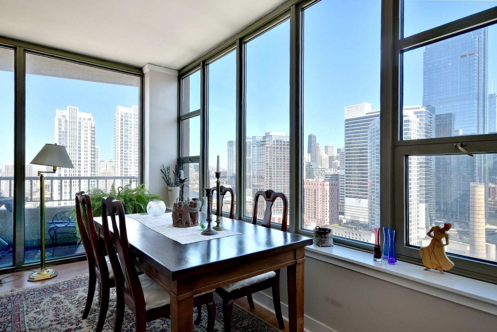 200 N JEFFERSON Street Unit: 2106
