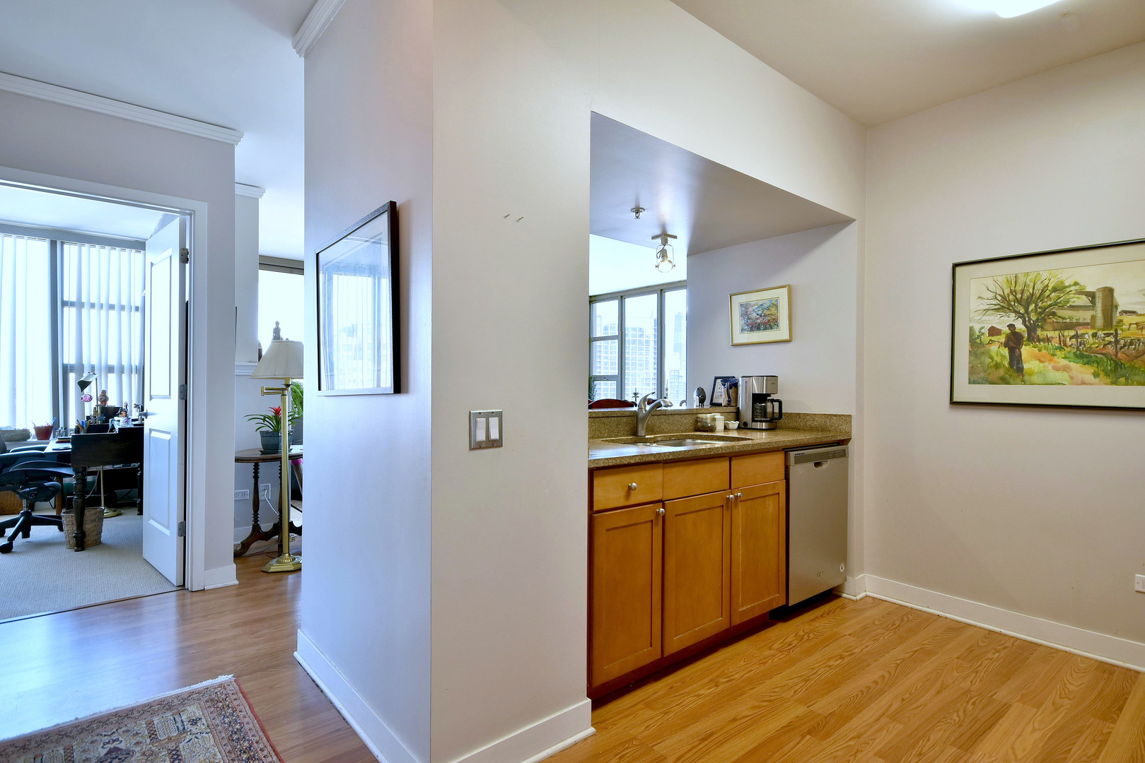 200 N JEFFERSON Street Unit: 2106