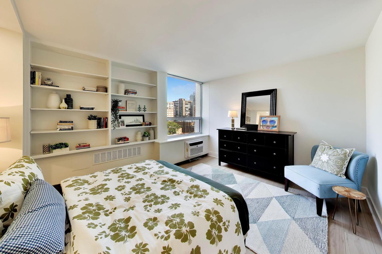 1355 N Sandburg Terrace Unit: 1002D
