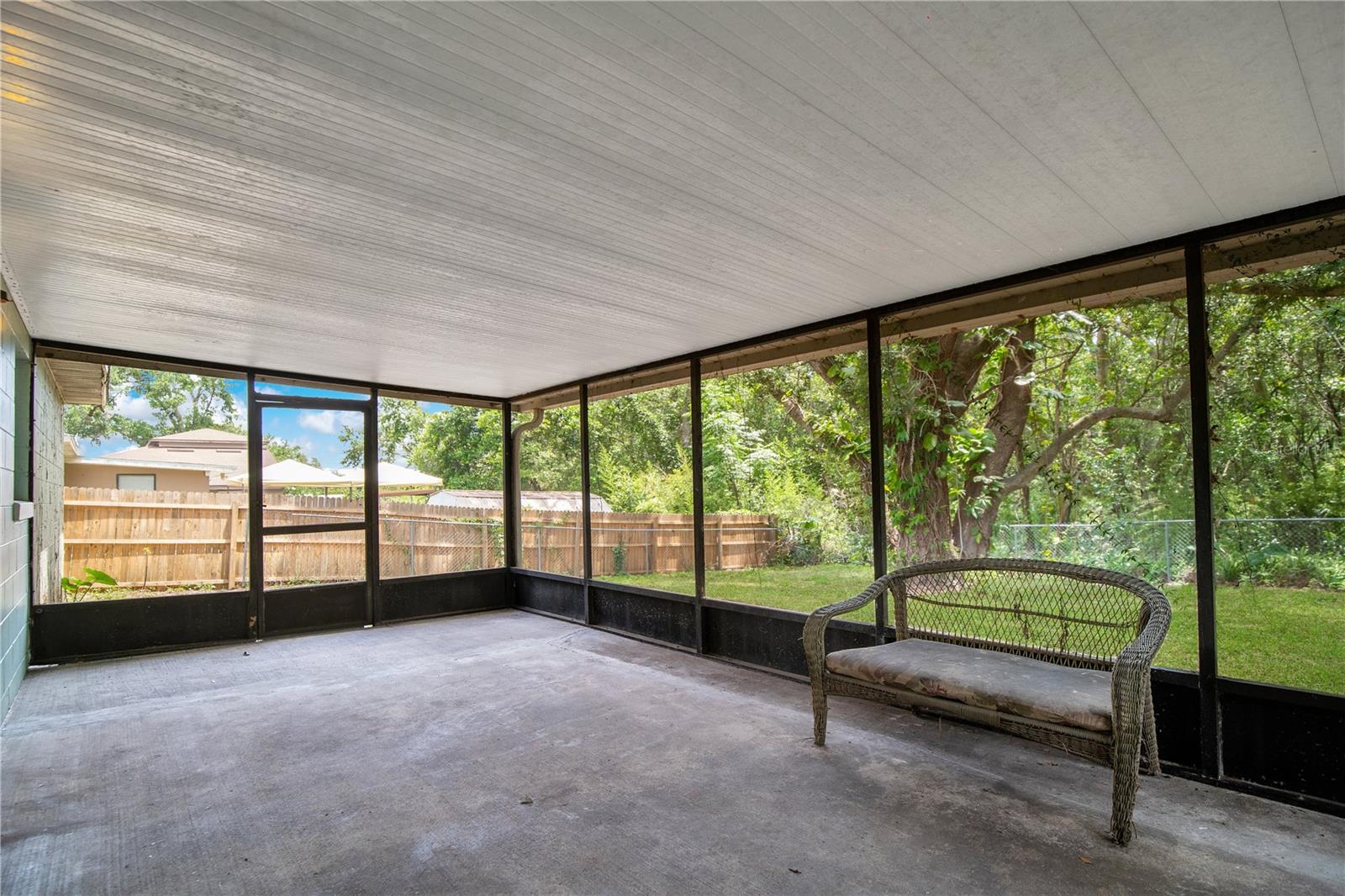 2007 PAULA MICHELE CT