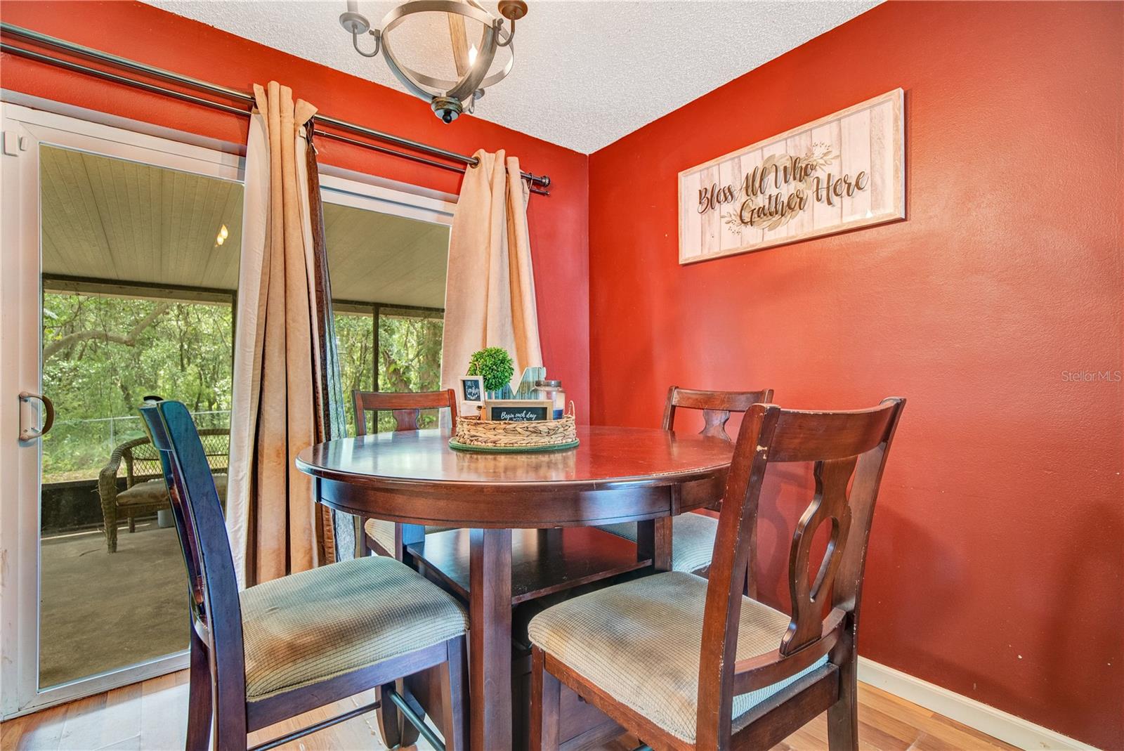 2007 PAULA MICHELE CT