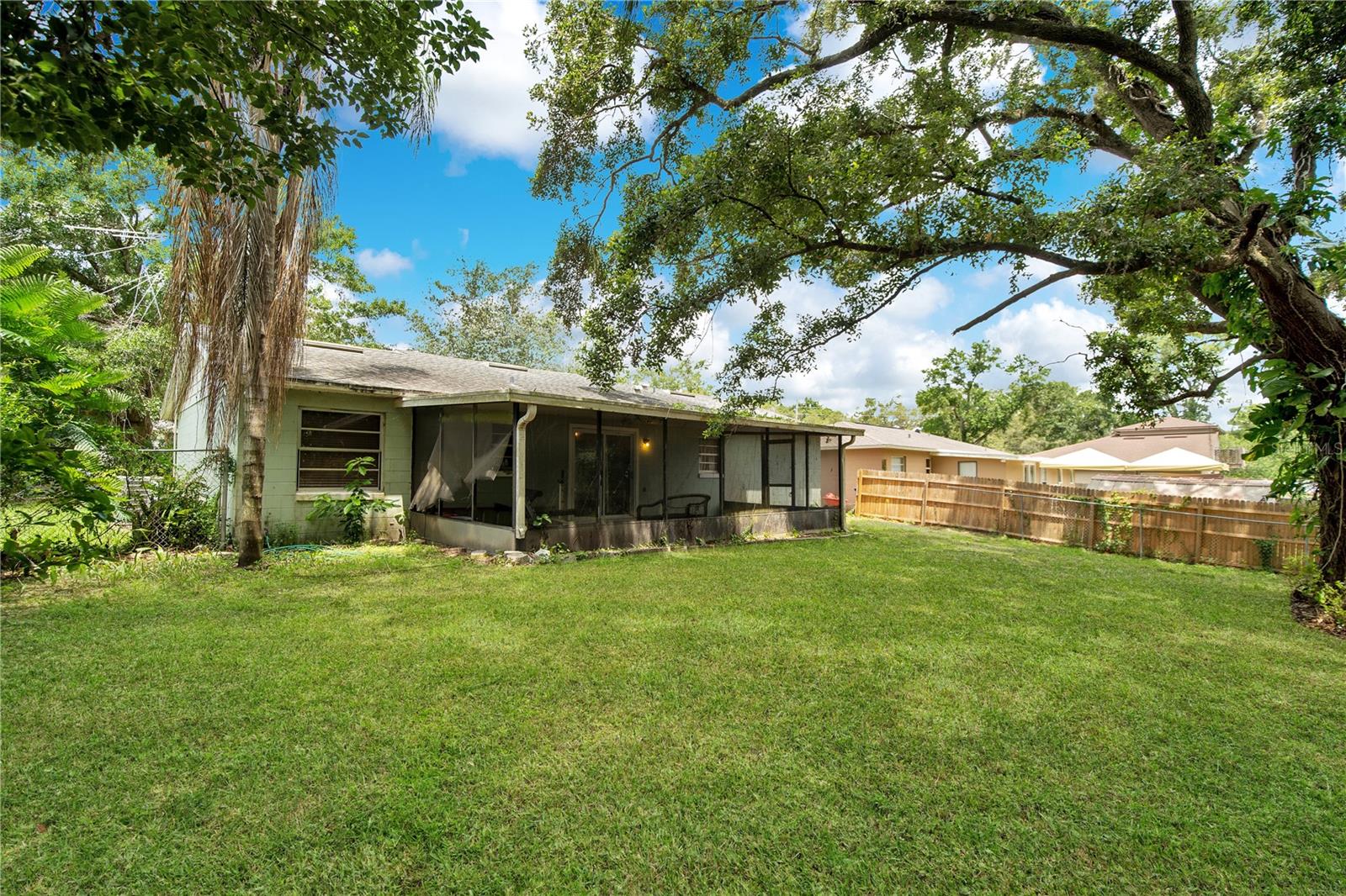 2007 PAULA MICHELE CT